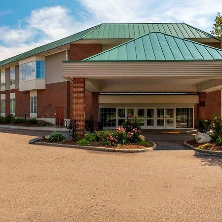 Doubletree By Hilton Hotel Burlington Vermont Exterior foto